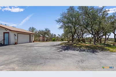 8010 Devonshire Drive, Spring Branch, TX 78070 - Photo 27