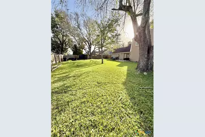 109 Park Place, Port Lavaca, TX 77979 - Photo 19