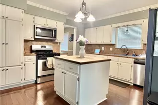 109 Park Pl, Port Lavaca, TX 77979 - Photo 9