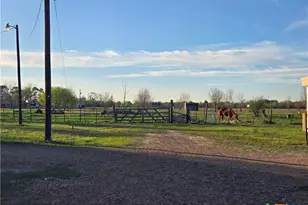 74 78 80 86 Felder Dr, Victoria, TX 77904 - Photo 7