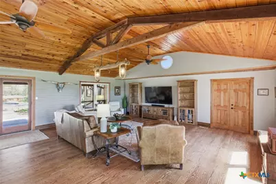 18335 Fm 86, Red Rock, TX 78662 - Photo 5