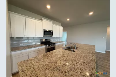 554 Blue Stem Road, New Braunfels, TX 78130 - Photo 9