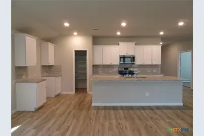 554 Blue Stem Road, New Braunfels, TX 78130 - Photo 5