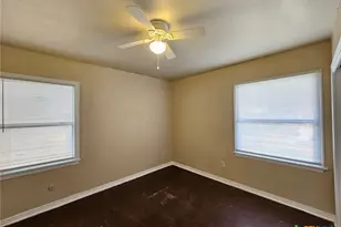 24 S 28th St, Killeen, TX 76541 - Photo 7