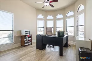 1007 Saddle Bluff Dr, Salado, TX 76571 - Photo 17