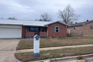 711 S 25th St, Copperas Cove, TX 76522 - Photo 5