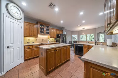 519 Long Meadow, Spring Branch, TX 78070 - Photo 9