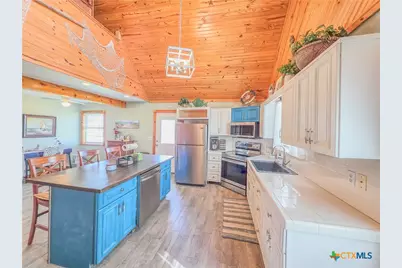 376 Haddock Drive, Palacios, TX 77465 - Photo 9