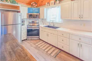 376 Haddock Dr, Palacios, TX 77465 - Photo 7