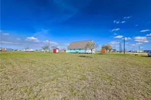 376 Haddock Dr, Palacios, TX 77465 - Photo 43