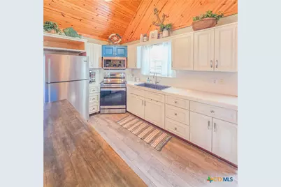 376 Haddock Drive, Palacios, TX 77465 - Photo 11