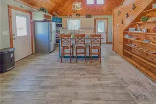 376 Haddock Dr, Palacios, TX 77465 - Photo 11