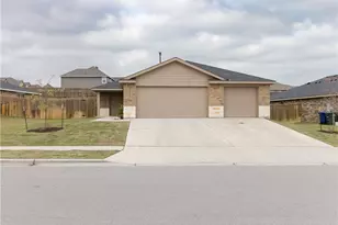1715 Dryden Ave, Copperas Cove, TX 76522 - Photo 1