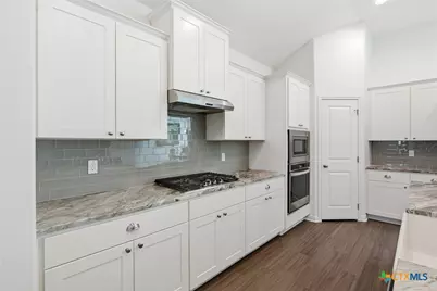 348 Brushy Creek, Victoria, TX 77904 - Photo 13