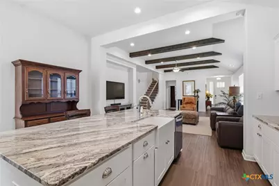 348 Brushy Creek, Victoria, TX 77904 - Photo 11