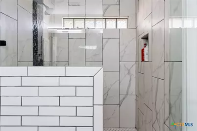 2026 Dripping Springs, New Braunfels, TX 78130 - Photo 21