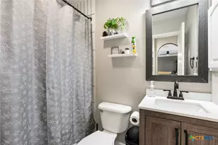 2026 Dripping Springs, New Braunfels, TX 78130 - Photo 25