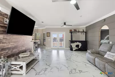 2026 Dripping Springs, New Braunfels, TX 78130 - Photo 15