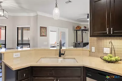 2026 Dripping Springs, New Braunfels, TX 78130 - Photo 9