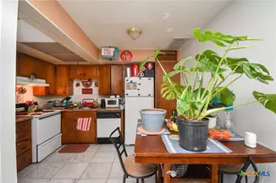 1805 Rosemary Ave, Victoria, TX 77901 - Photo 19