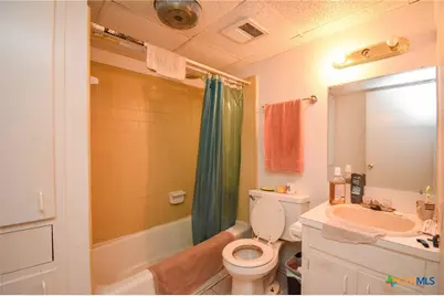 1805 Rosemary Avenue, Victoria, TX 77901 - Photo 17