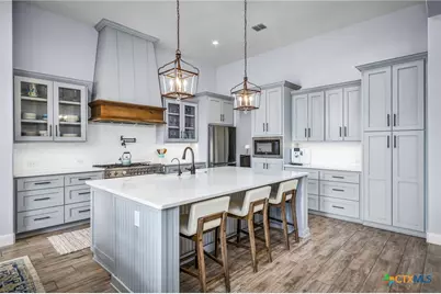 1623 Decanter Drive, New Braunfels, TX 78132 - Photo 11