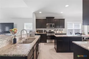 251 Cobble Stone Ct, Victoria, TX 77904 - Photo 7