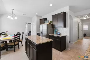 251 Cobble Stone Ct, Victoria, TX 77904 - Photo 9