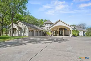 1317 Jack Nicklaus Cir, Salado, TX 76571 - Photo 3