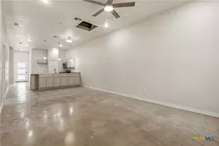 406 W Avenue C, Copperas Cove, TX 76522 - Photo 7