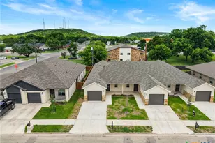 410 W Avenue C, Copperas Cove, TX 76522 - Photo 3