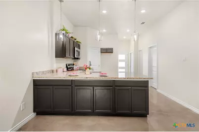 410 W Avenue C, Copperas Cove, TX 76522 - Photo 9