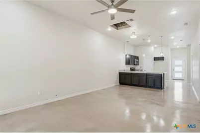 410 W Avenue C, Copperas Cove, TX 76522 - Photo 5