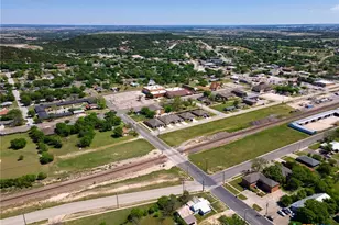 410 W Avenue C, Copperas Cove, TX 76522 - Photo 25