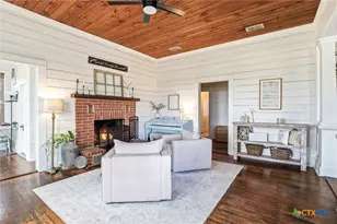 6673 Center Point Rd, San Marcos, TX 78666 - Photo 5