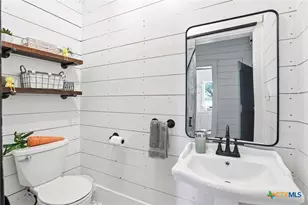 6673 Center Point Rd, San Marcos, TX 78666 - Photo 23