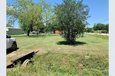 0 E Division Street, Edna, TX 77957 - Photo 3
