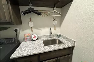 806 Eagle Crst Cv, Salado, TX 76571 - Photo 29