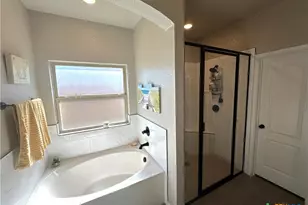 806 Eagle Crst Cv, Salado, TX 76571 - Photo 17