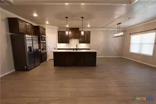 806 Eagle Crst Cv, Salado, TX 76571 - Photo 5