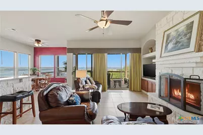 322 Kings Crown, Canyon Lake, TX 78133 - Photo 5