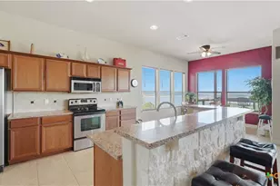 322 Kings Crown, Canyon Lake, TX 78133 - Photo 7