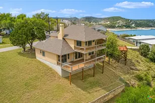322 Kings Crown, Canyon Lake, TX 78133 - Photo 5