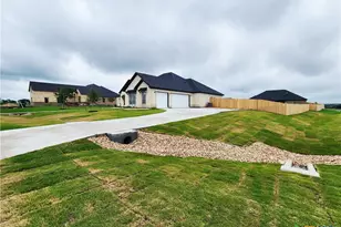 410 Hamer, Salado, TX 76571 - Photo 3