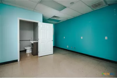 305 Sam Houston Drive #B & C, Victoria, TX 77901 - Photo 13