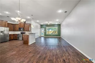 609 Mason Cir, Victoria, TX 77904 - Photo 3