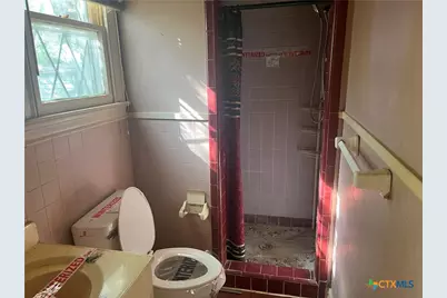 1801 N Goldman Street, Victoria, TX 77901 - Photo 13