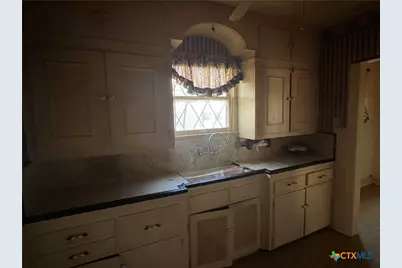 1801 N Goldman Street, Victoria, TX 77901 - Photo 7