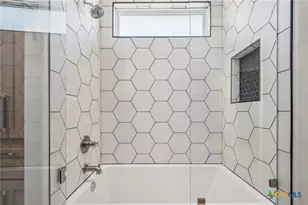 173 Via Lago, Belton, TX 76513 - Photo 29