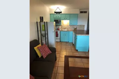 943 Parkview Drive #C6, Canyon Lake, TX 78133 - Photo 3